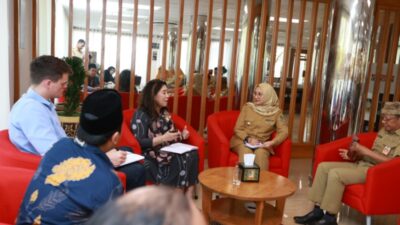 Peneliti Senior University of New South Wales Australia Tertarik Riset Pengembangan Ekonomi hingga Potensi Pesisir Banyuwangi