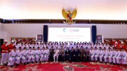 Bupati Ipuk Kukuhkan 75 Paskibraka Banyuwangi yang Akan Bertugas di Upacara HUT ke-80 Kemerdekaan RI