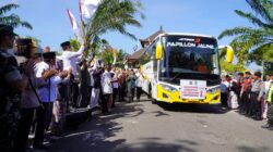 Bupati Jembrana Lepas 90 Calon Jamaah Haji, Pemkab Tingkatkan Fasilitas Akomodasi di Surabaya