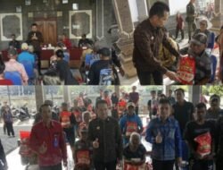 Wujud Kepedulian Lansia, Bupati Jembrana Serahkan Bantuan Beras 15 Kg per Bulan